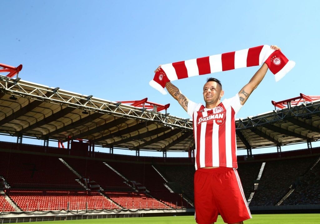 Ολυμπιακός: Ανακοίνωσε τον Ραφίνια (photos)