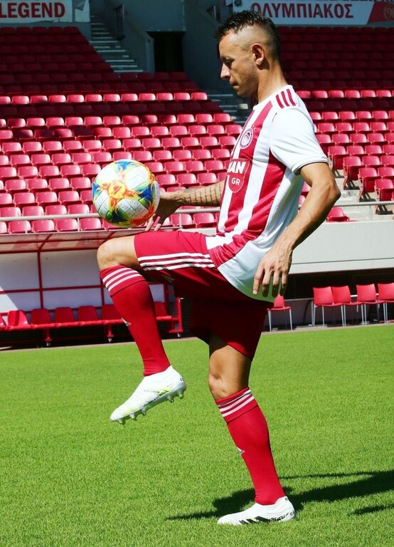 Ολυμπιακός: Ανακοίνωσε τον Ραφίνια (photos)