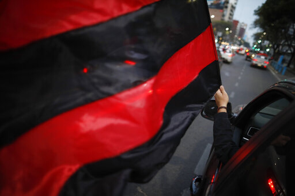 Πανικός στην Αργεντινή: Οπαδοί της Νιούελς βγήκαν στους δρόμους για τον Μέσι (videos+photos)