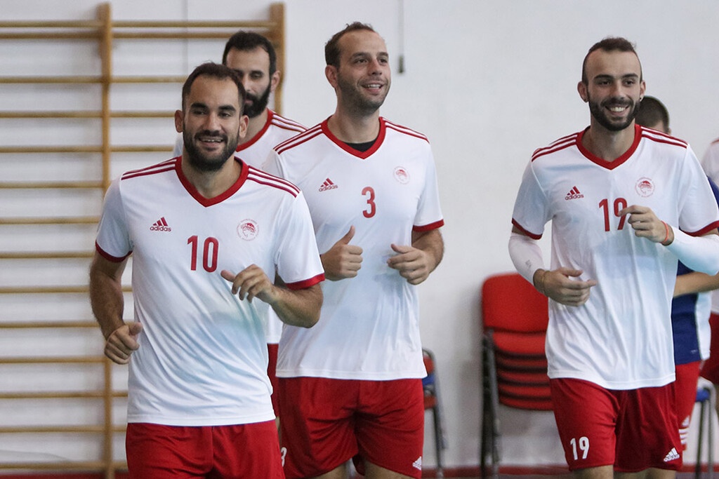 Την «πρώτη» της προπόνηση με μία… απουσία έκανε η ανδρική ομάδα βόλεϊ του Ολυμπιακού (photos)