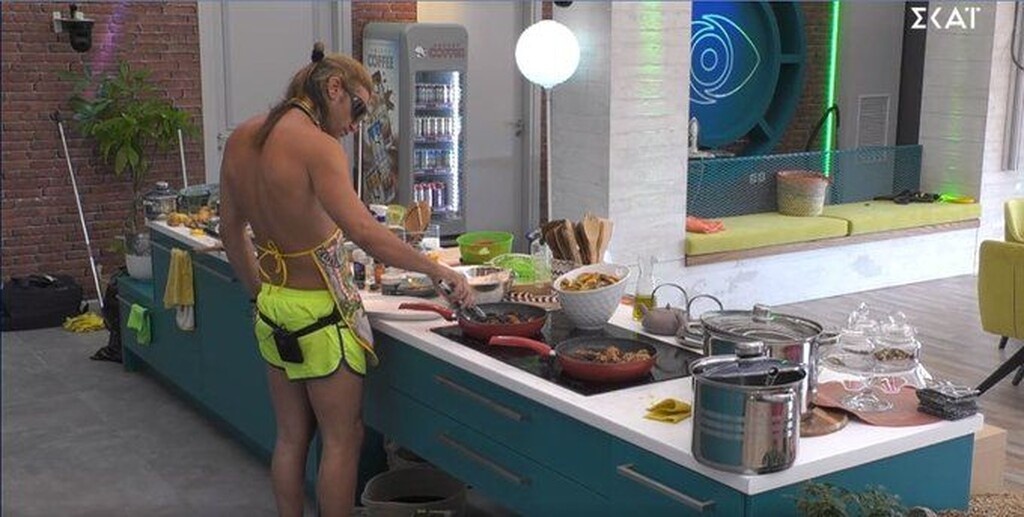 Big Brother όπως… Masterchef: Μαγειρική-έπος μόνο με ποδιά! (photos)