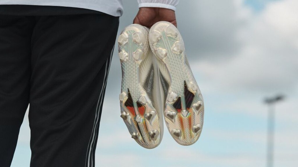 Το νέο X GHOSTED από την adidas φέρνει άλλα επίπεδα ταχύτητας στο ποδόσφαιρο!