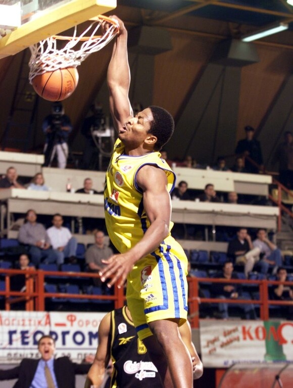 Περιστέρι: Δεν ξέχασε τον Αλφόνσο Φορντ (video+photos)