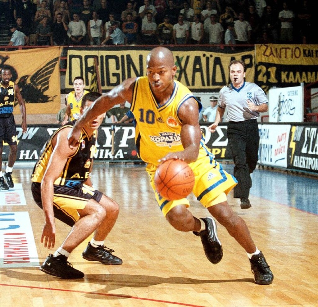 Περιστέρι: Δεν ξέχασε τον Αλφόνσο Φορντ (video+photos)