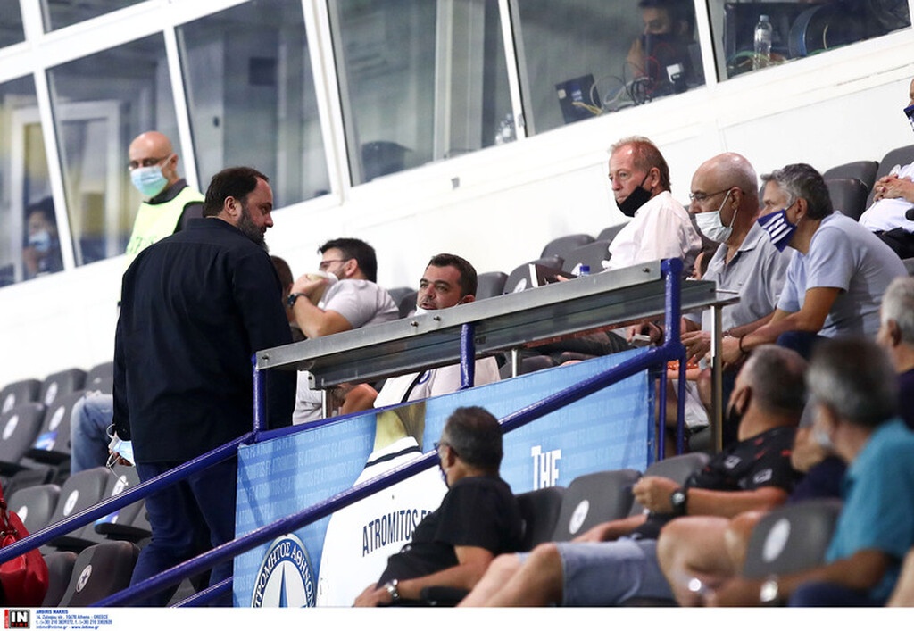 Ατρόμητος-Ολυμπιακός: Στο Περιστέρι ο Μαρινάκης (photos)