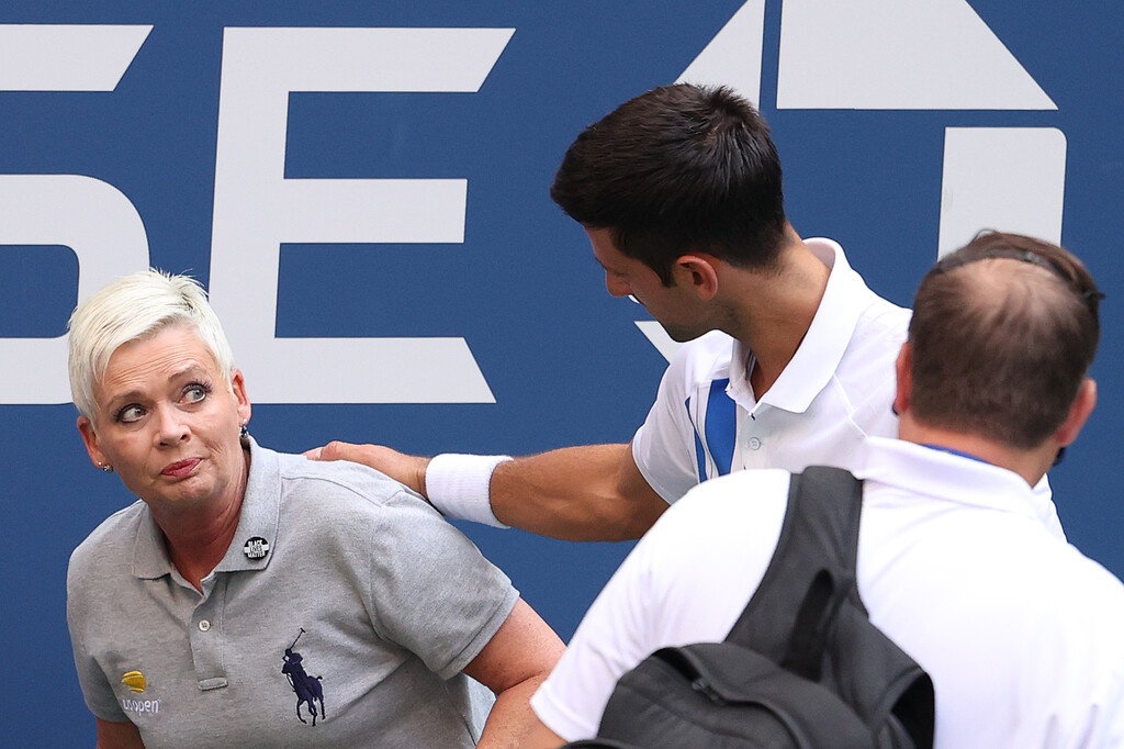 US Open: Αποβλήθηκε από τη διοργάνωση ο Τζόκοβιτς για απίστευτο λόγο (video)