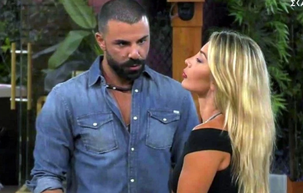 Πριν από το χυδαίο σχόλιο που έφερε τις αλυσιδωτές αντιδράσεις και τις ραγδαίες εξελίξεις, είχαν υπάρξει κι άλλα λεγόμενα του Αντώνη Αλεξανδρίδη που είχαν προκαλέσει συζητήσεις.