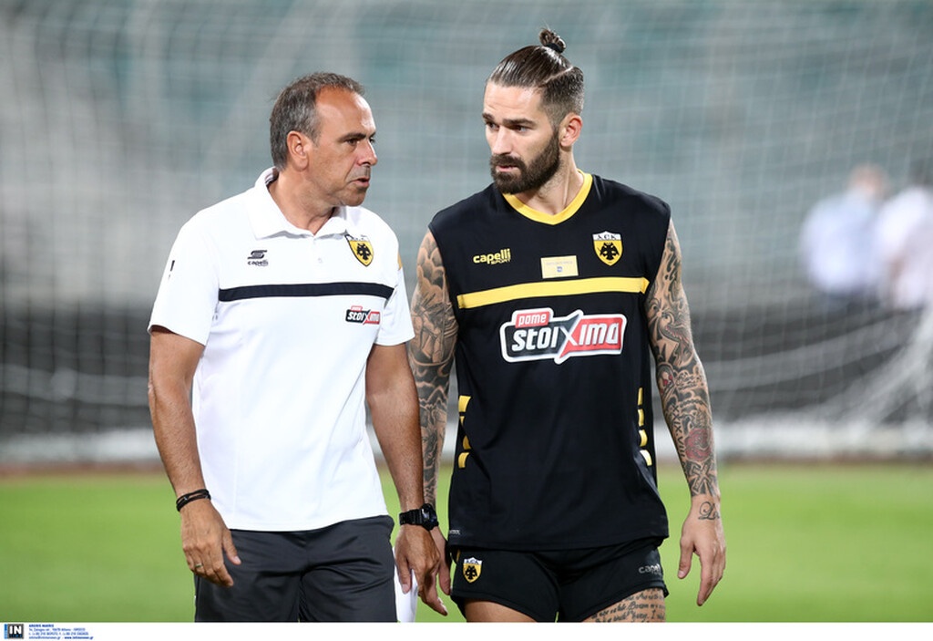 ΑΕΚ: Η άφιξη κι η προπόνηση στο Πανθεσσαλικό (photos)