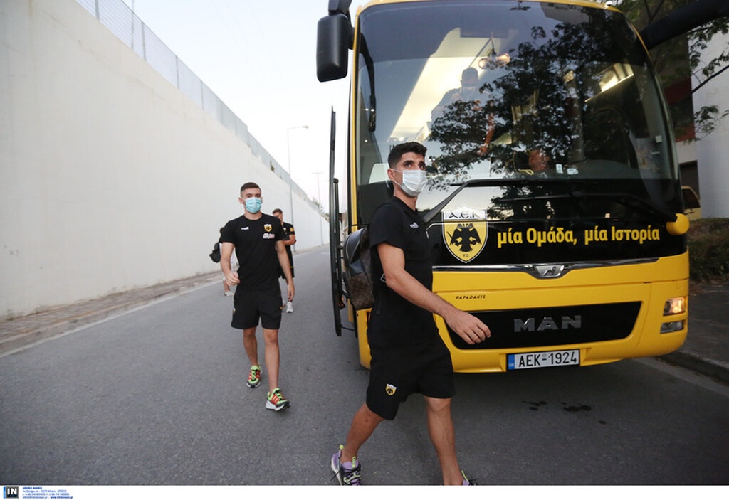 ΑΕΚ: Η άφιξη κι η προπόνηση στο Πανθεσσαλικό (photos)