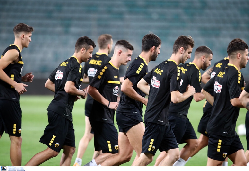 ΑΕΚ: Η άφιξη κι η προπόνηση στο Πανθεσσαλικό (photos)