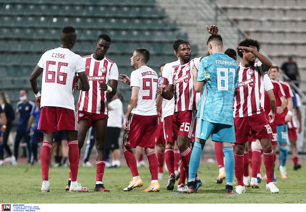 ΑΕΚ-Ολυμπιακός: Η χαρά των νταμπλούχων και η πίκρα στην Ένωση (video+photos)