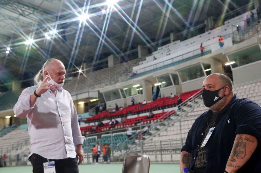 ΑΕΚ – Ολυμπιακός: Η «ερυθρόλευκη» άφιξη (video+photos)