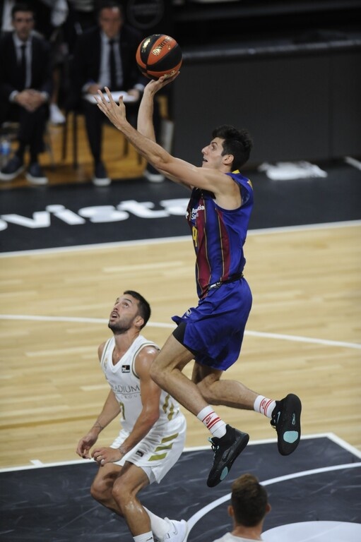 Ρεάλ Μαδρίτης-Μπαρτσελόνα 72-67: Με Καμπάτο «οδηγό» πήρε τον πρώτο τίτλο της χρονιας (videos+photos)