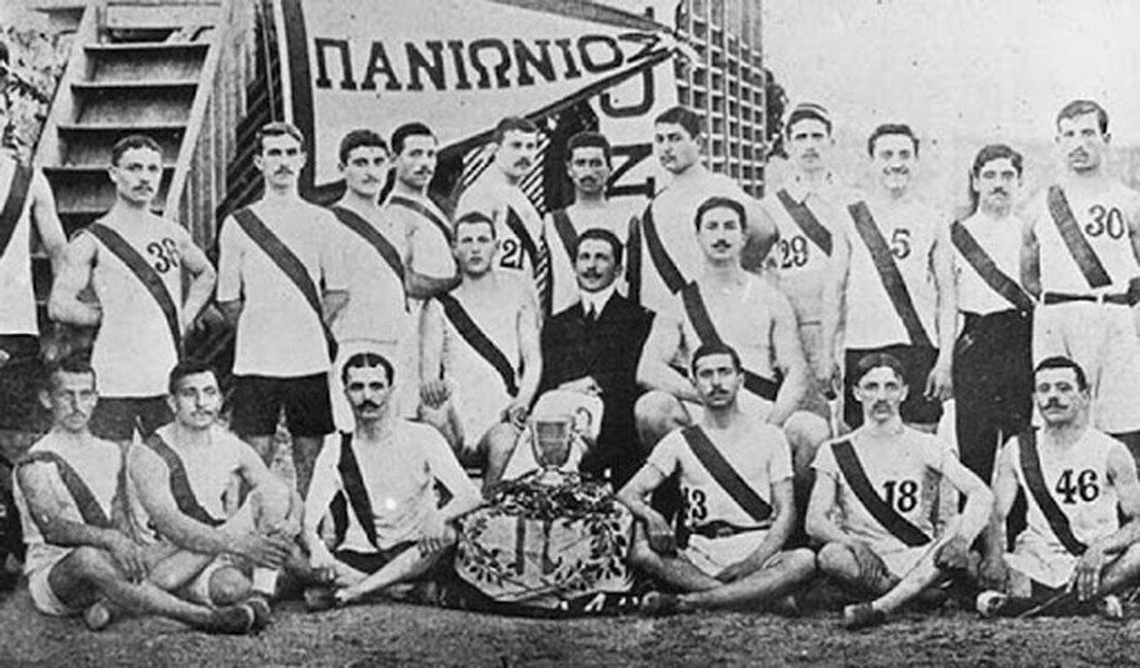 Ομάδα του Πανιωνίου στη Σμύρνη