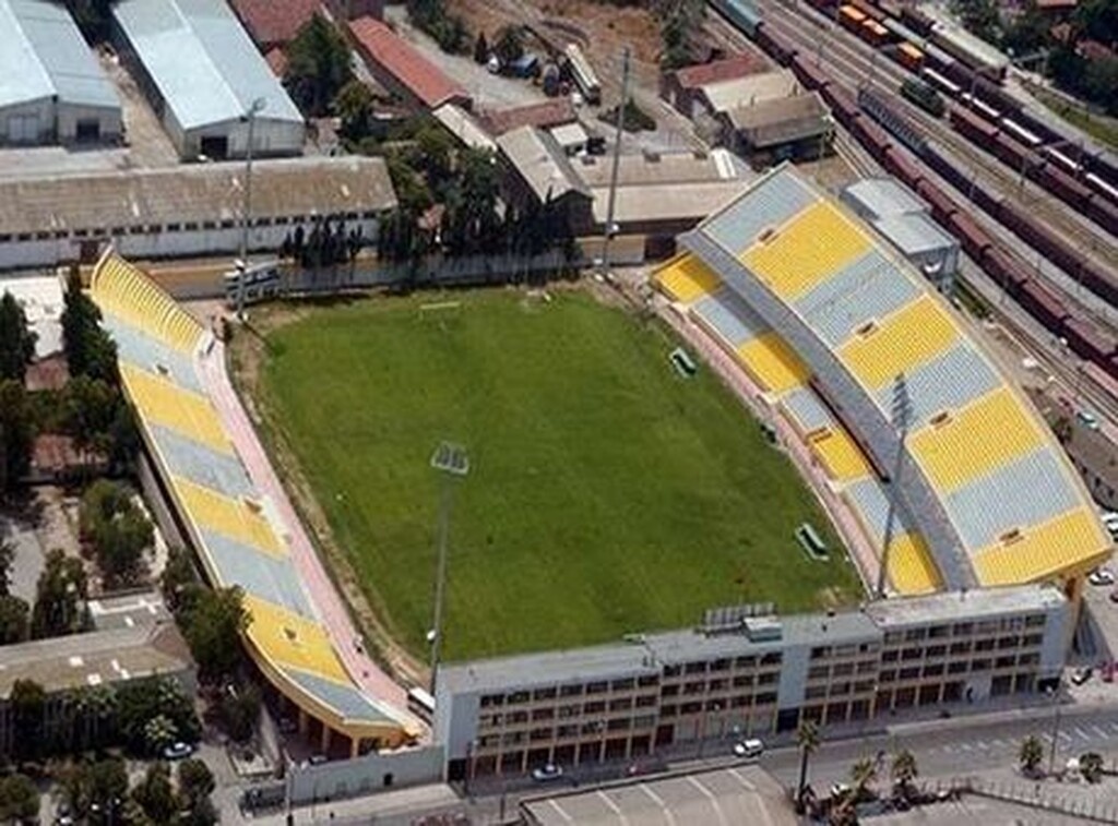 Το γήπεδο στη Σμύρνη στη σύγχρονη μορφή του. Σήμερα δεν υπάρχει πλέον...