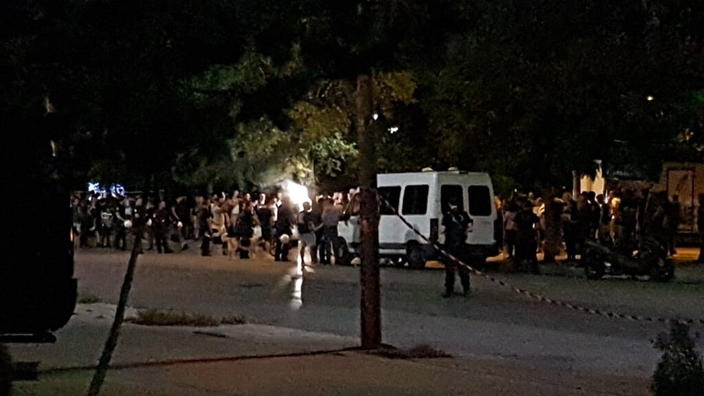 ΠΑΟΚ: Οπαδοί στην Τούμπα, ξέφρενοι πανηγυρισμοί (photos+video)