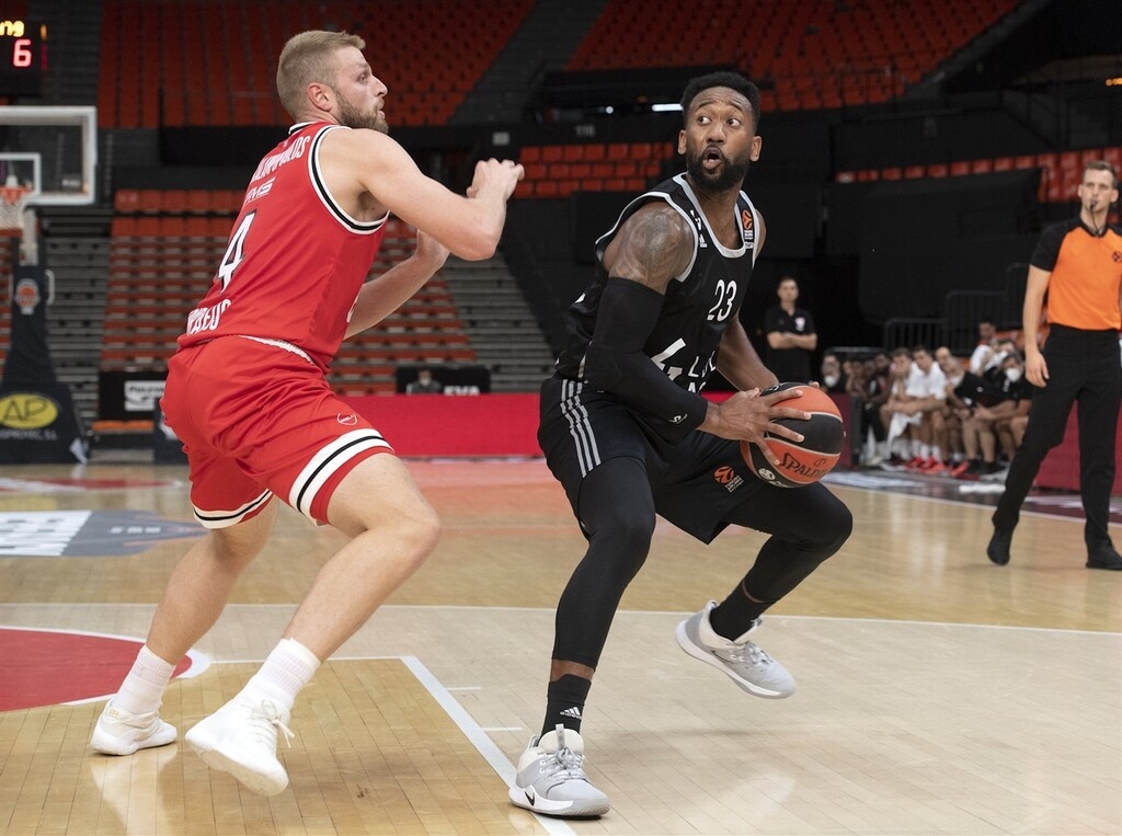 Βιλερμπάν-Ολυμπιακός 74-57: Θέλει δουλειά και... ριμπάουντ (photos)