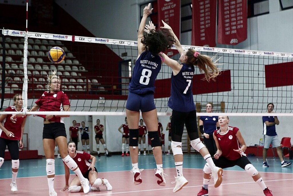 Βόλεϊ: Φιλική νίκη της Θέτιδας επί του Ολυμπιακού στο Ρέντη