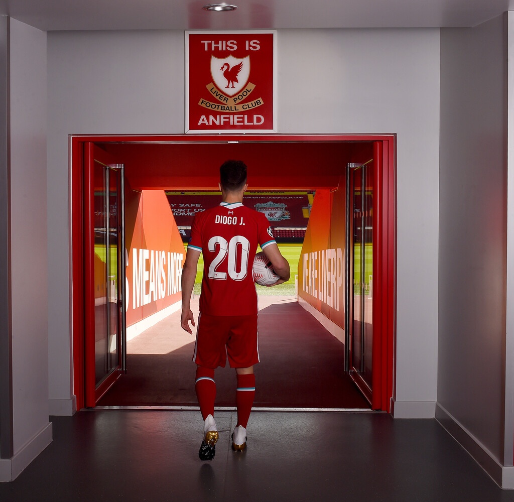 Και άλλο χτύπημα από την Λίβερπουλ: Ανακοίνωσε την μεταγραφή του Ζότα από την Γουλβς (video+photos)