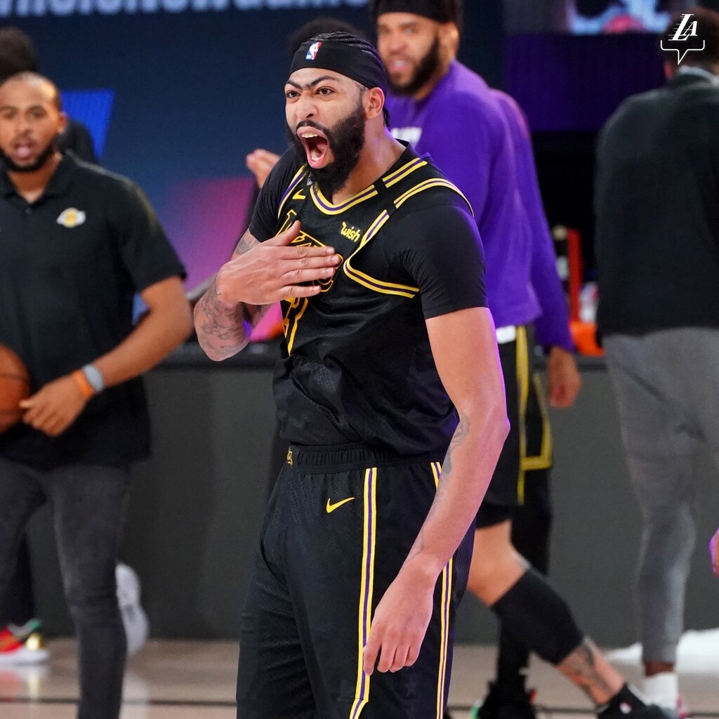 NBA: Ο Ντέιβις έκανε το 2-0 των Λέικερς επί των Νάγκετς (video)