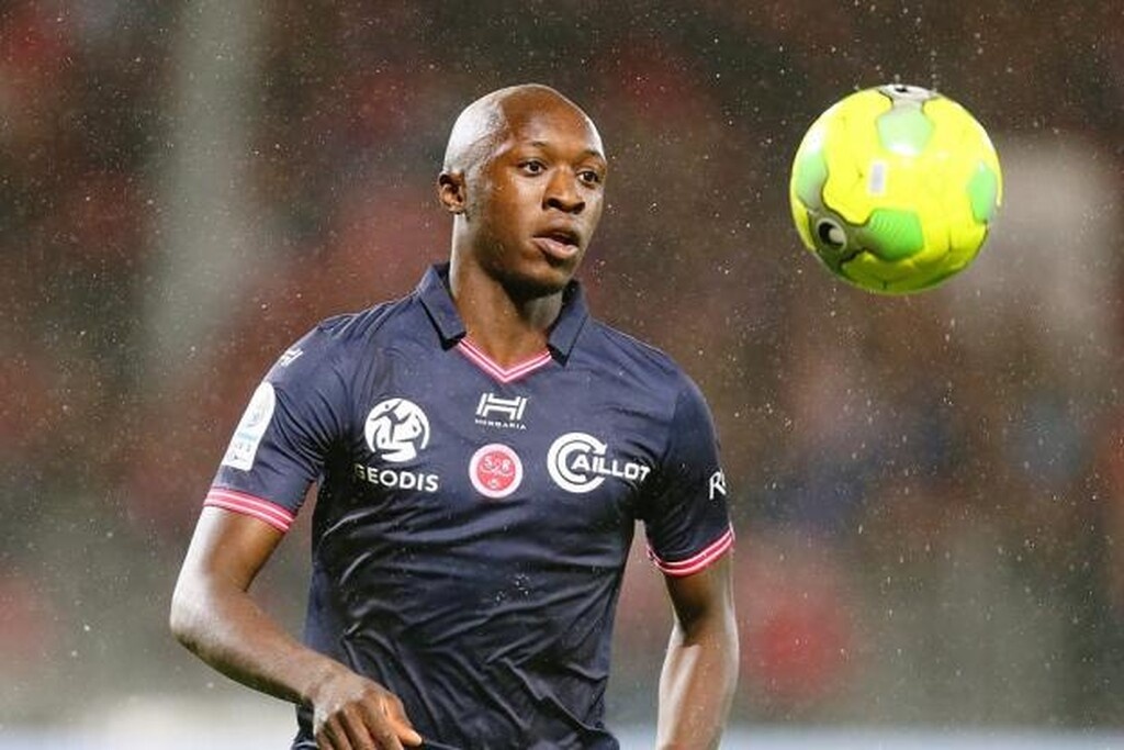 ΑΕΚ: Κοντά σε δεξιό μπακ, πρώην συμπαίκτη του Λιβάι Γκαρσία (photos+videos)