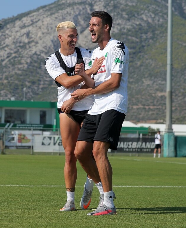 Μακέντα: «Σεβόμαστε τον προπονητή, να παίζω μαζί με Καρλίτος»