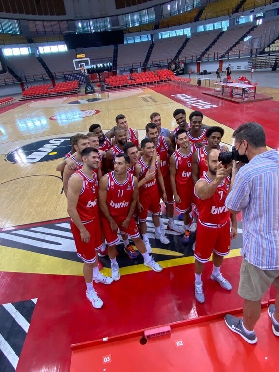 Ολυμπιακός: Η «ερυθρόλευκη» media day και η αναχώρηση για το Βερολίνο (video+photos)