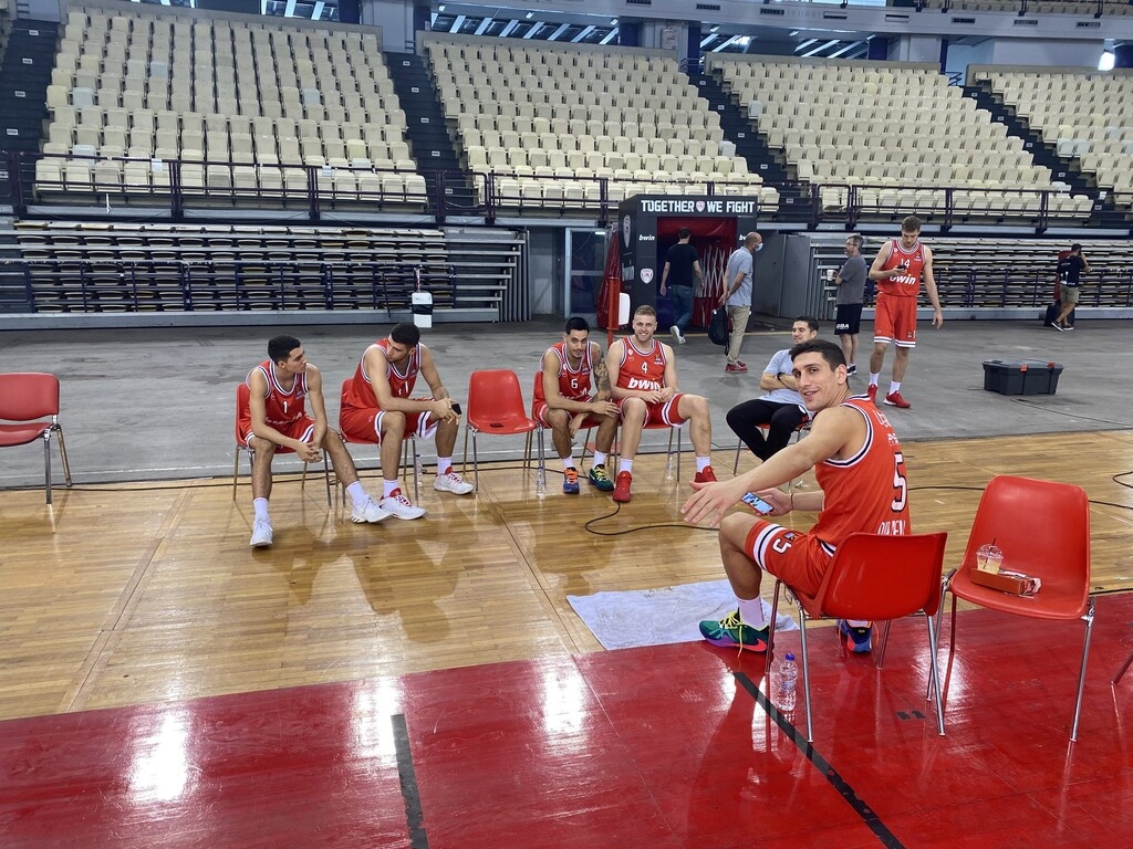 Ολυμπιακός: Η «ερυθρόλευκη» media day και η αναχώρηση για το Βερολίνο (video+photos)