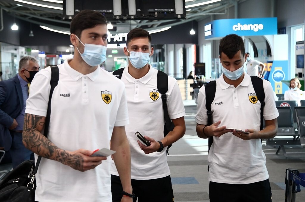 ΑΕΚ: Καρέ-καρέ η αναχώρηση για Ελβετία