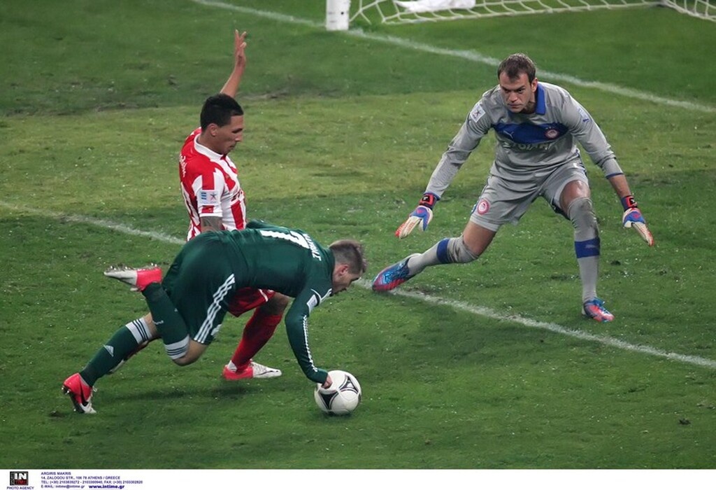 Ολυμπιακός-Ομόνοια: Η βραδιά που ο Μαυρίας εξέθεσε τον Χολέμπας (video+photos)