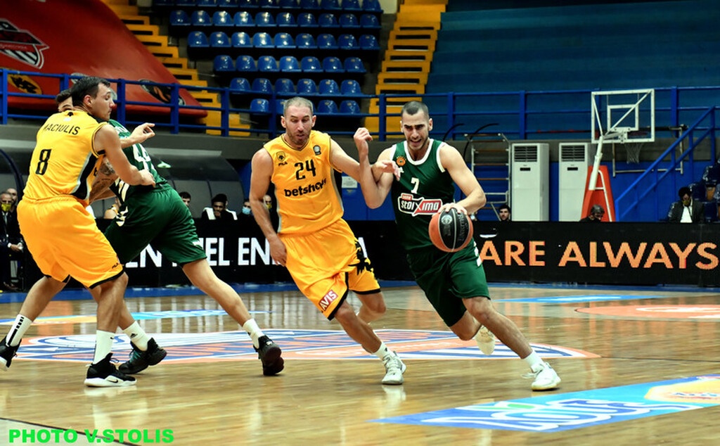 ΑΕΚ-Παναθηναϊκός ΟΠΑΠ: Το «κιτρινόμαυρο» προβάδισμα στο πρώτο μέρος (video+photos)