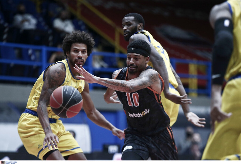 Προμηθέας Πατρών-Περιστέρι 82-74:  Το πρώτο Super Cup πήγε στην Πάτρα! (videos+photos)