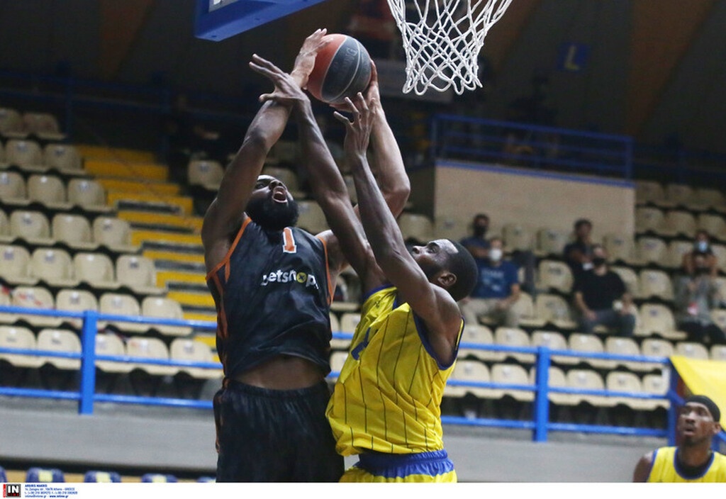 Προμηθέας Πατρών-Περιστέρι 82-74:  Το πρώτο Super Cup πήγε στην Πάτρα! (videos+photos)
