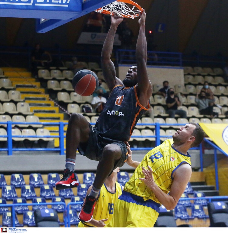 Προμηθέας Πατρών-Περιστέρι 82-74:  Το πρώτο Super Cup πήγε στην Πάτρα! (videos+photos)