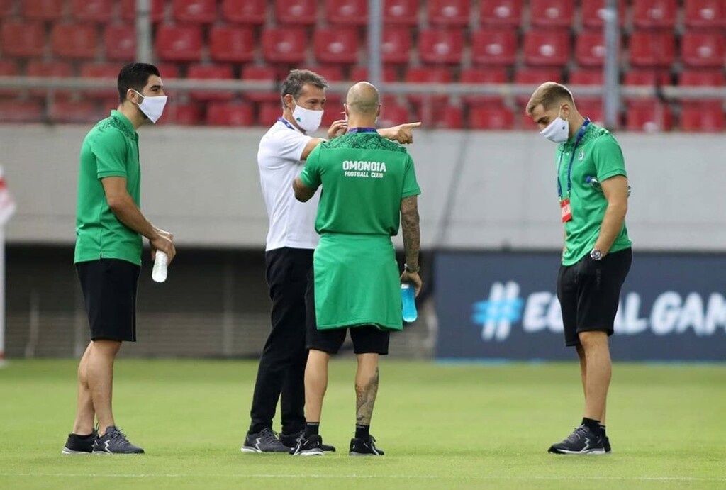 Συναγερμός στην Ομόνοια πριν τον Ολυμπιακό, νέο κρούσμα κορονοϊού