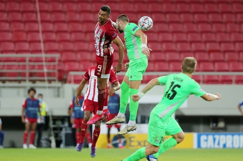 Συναγερμός στην Ομόνοια πριν τον Ολυμπιακό, νέο κρούσμα κορονοϊού