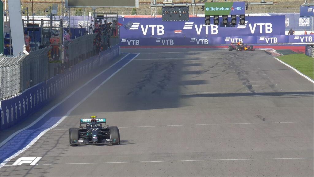 Formula 1: Ο Χάμιλτον κέρασε την πρωτιά στον Μπότας (video+photos)