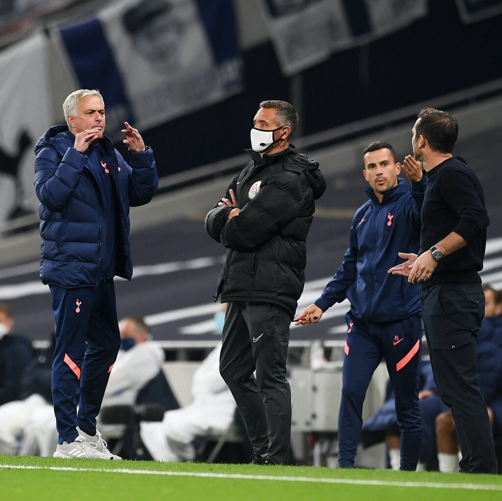 Τότεναμ-Τσέλσι: Ένταση στο ντέρμπι του Λονδίνου, τσακώθηκαν Λάμπαρντ και Μουρίνιο (video)