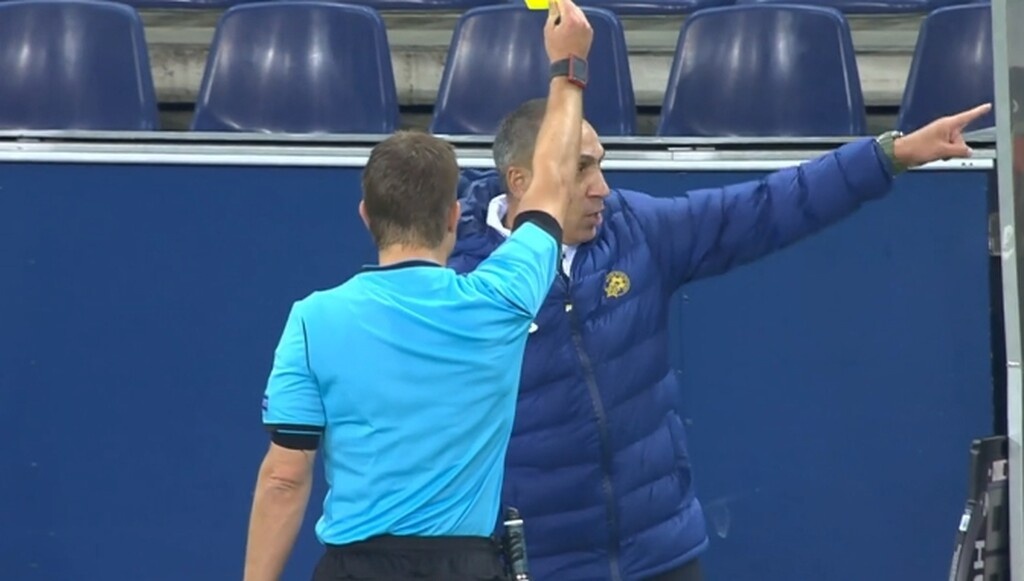 Έγινε έξαλλος με το πέναλτι και αποβλήθηκε στο ημίχρονο ο Γιώργος Δώνης (video+photos)