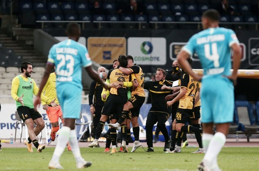 ΑΕΚ-Βόλφσμπουργκ: O Σιμόες το ΄χει ξανακάνει στο ίδιο τέρμα με τακουνάκι (video+photos)