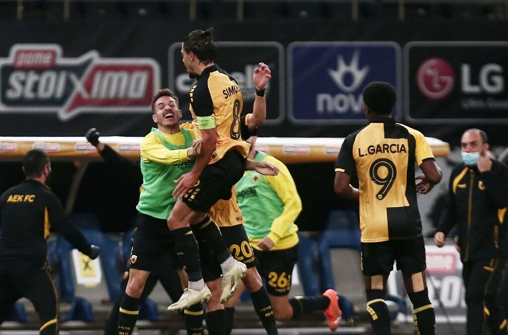 ΑΕΚ-Βόλφσμπουργκ: O Σιμόες το ΄χει ξανακάνει στο ίδιο τέρμα με τακουνάκι (video+photos)