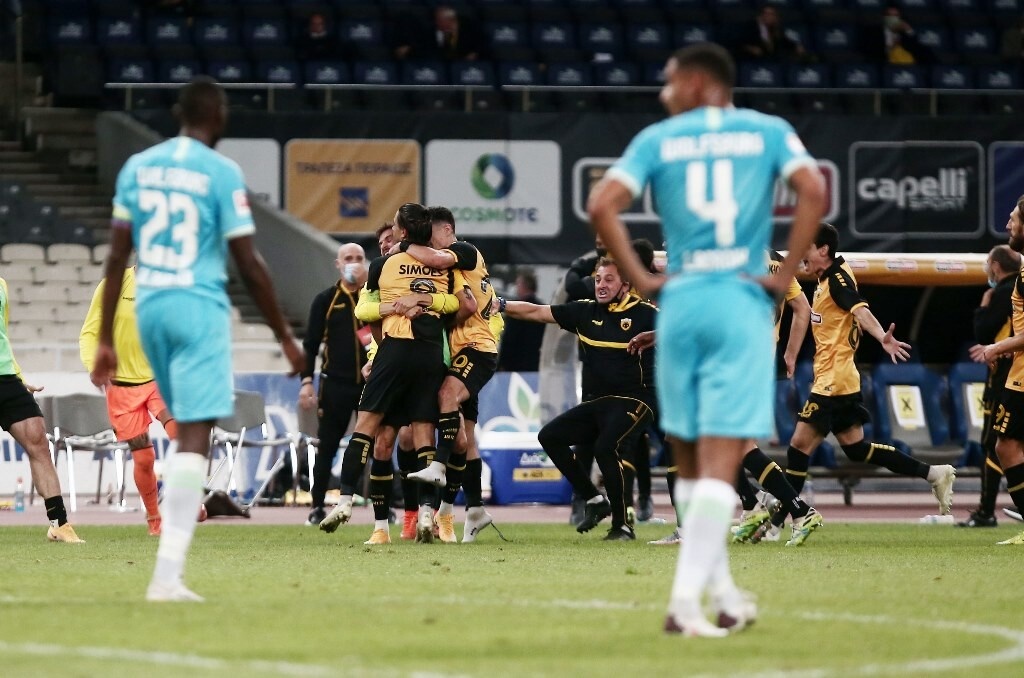 ΑΕΚ-Βόλφσμπουργκ: O Σιμόες το ΄χει ξανακάνει στο ίδιο τέρμα με τακουνάκι (video+photos)