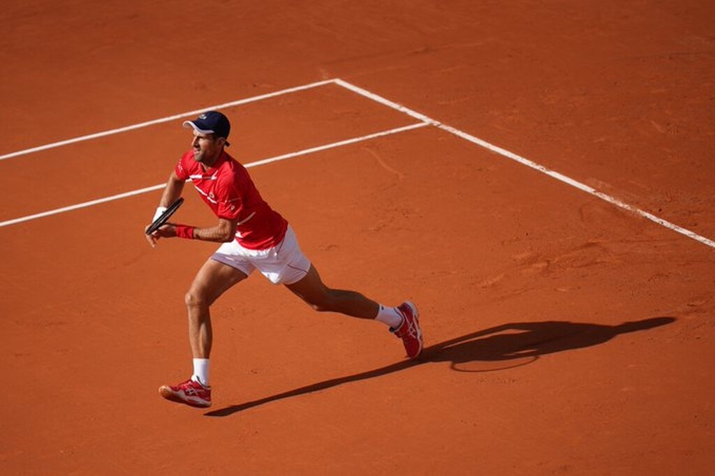 Roland Garros: Περίπατος για τον Τζόκοβιτς, έγινε ο 3ος τενίστας που κερδίζει 70 ματς σε Grand Slam