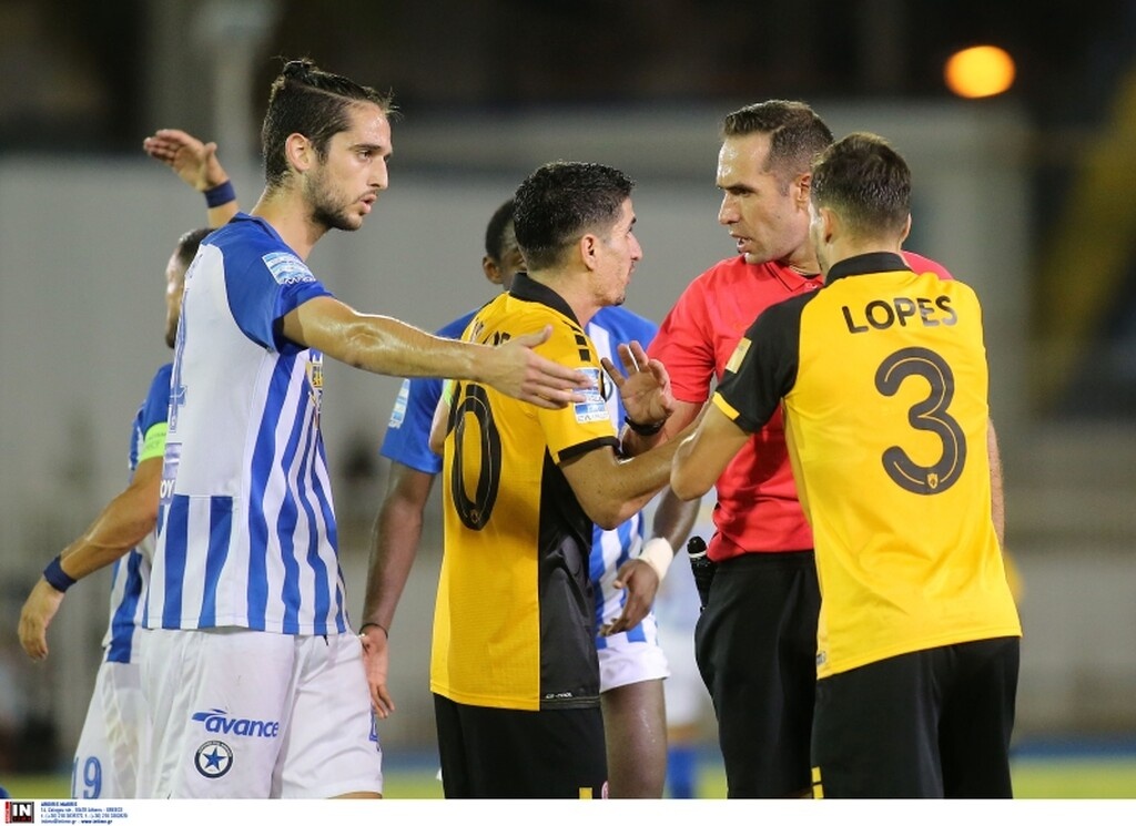 Ατρόμητος-ΑΕΚ: H φάση που έφερε την αποβολή του Μάνταλου (photos+video)