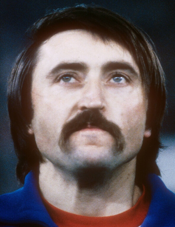 Αγωνία για Πανένκα - Στην Εντατική με κορονοϊό (photos+video)