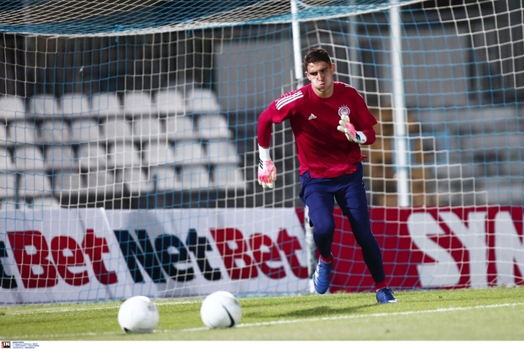 Ολυμπιακός: «Δένει» τον Τζολάκη (photos)