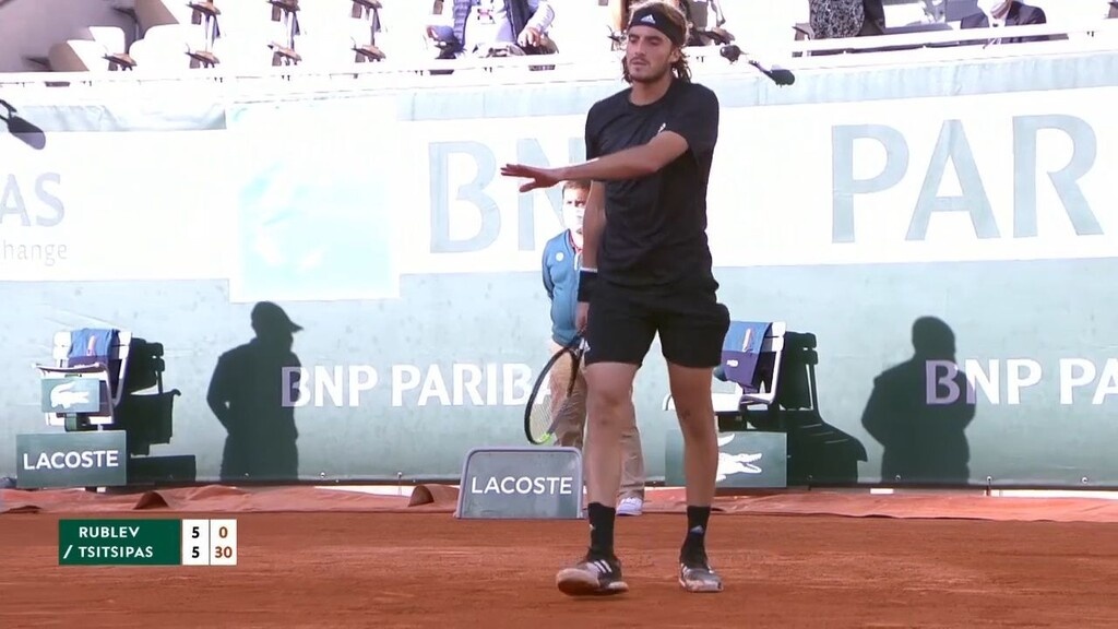 Roland Garros: Το fair play του Τσιτσιπά και η αντίδραση του Ρούμπλεφ σε πόντο του Έλληνα! (video)