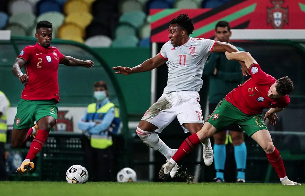 Τραορέ: «Απλά... μεγαλώνουν οι μύες μου» (photos)