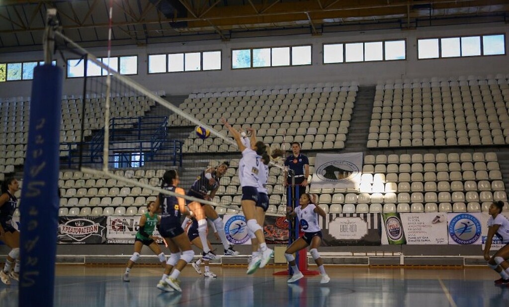 Volley League Γυναικών: «Μπλόκαραν» την Λαμία με 3-0 σετ, τα κορίτσια της Σαντορίνης! (photos)