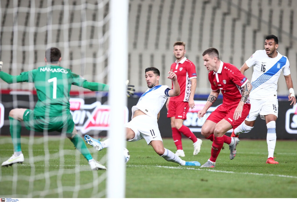 Ελλάδα-Μολδαβία 2-0: Σβηστά στην κορυφή με Μπακασέτα, Μάνταλο (video+photos)
